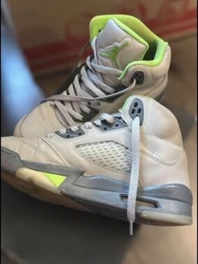 Jordan 5 green beans